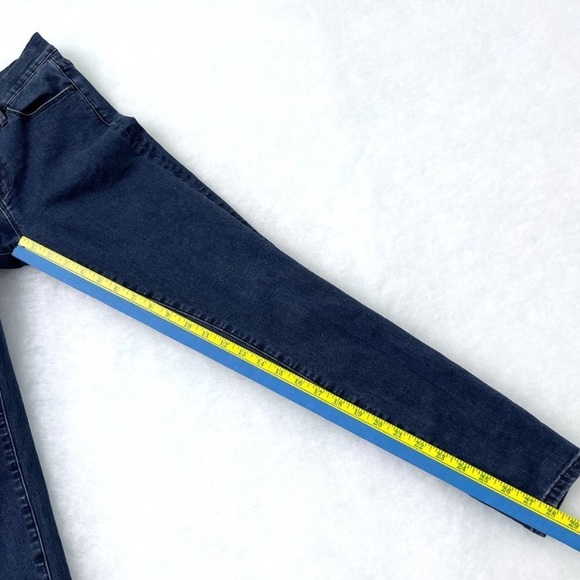 BDG Women's Jeans Mid Rise Twig Ankle Stretchy Medium Wash size 27 x 29 - Picture 5 of 8